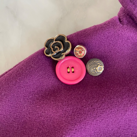 Purple Wool Blend Capelet | Vintage Button Detail | Chic Winter Layering Piece - Picture 6 of 8